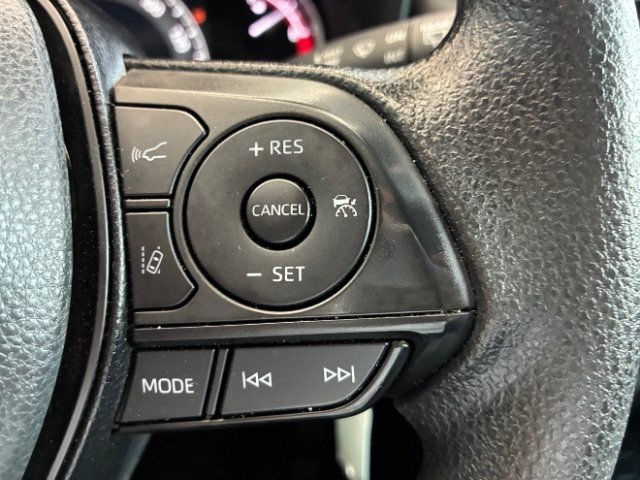 Used 2025 Toyota RAV4 LE FWD image 22