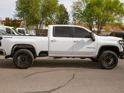Used 2021 Chevrolet Silverado 2500 LT w/ Fleet Comfort Package AWD/4WD image 5