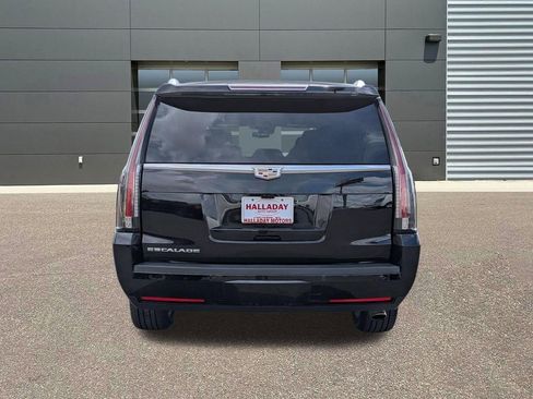 Used 2020 Cadillac Escalade ESV Platinum AWD/4WD image 7