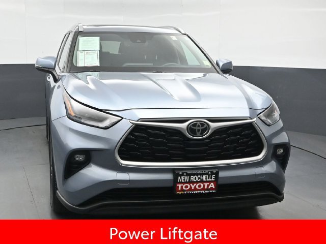 Used 2024 Toyota Highlander XLE AWD/4WD image 10
