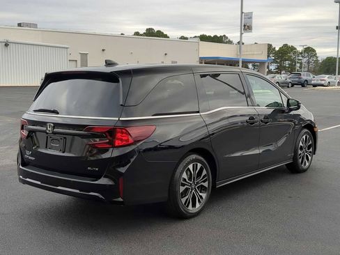 New 2026 Honda Odyssey Elite image 8