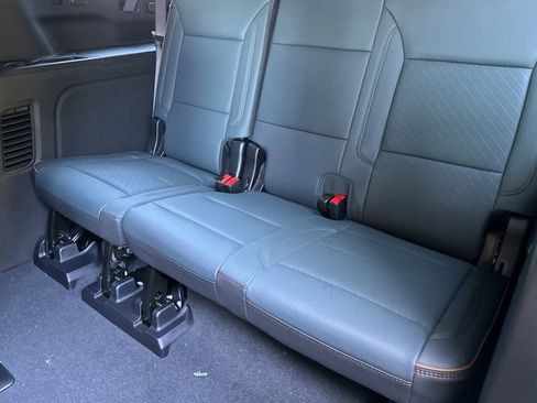 New 2026 GMC Yukon XL AT4 AWD/4WD image 16