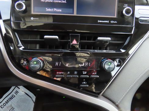 Used 2024 Toyota Camry XSE image 24