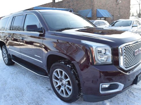 Used 2017 GMC Yukon XL Denali w/ Open Road Package image 4
