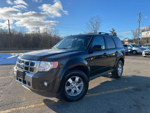 Used 2011 Ford Escape Limited w/ 302A Rapid Spec Order Code image 2