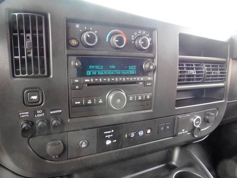 Used 2019 Chevrolet Express 2500 w/ Driver Convenience Package RWD image 24