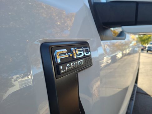 Certified 2022 Ford F150 Lariat w/ Equipment Group 502A High image 24