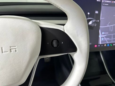 Used 2018 Tesla Model 3 Long Range image 16