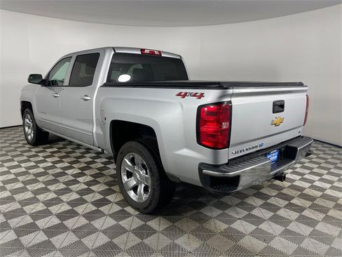 Used 2018 Chevrolet Silverado 1500 LT w/ LT Eassist Package image 21