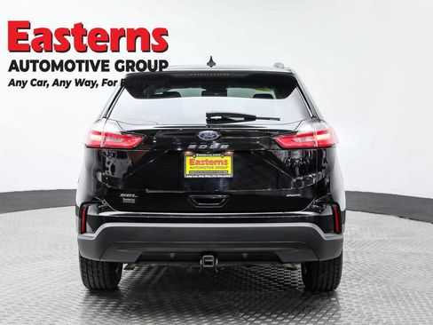 Used 2022 Ford Edge SEL w/ Sport Appearance Package image 6