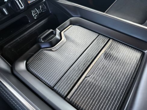 Used 2021 RAM 1500 Limited w/ Night Edition image 16