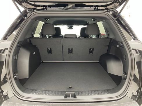 New 2026 Chevrolet Equinox LT w/ Safety and Technology Package AWD/4WD image 9