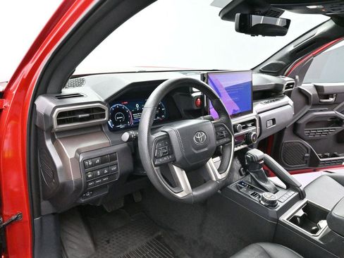 Used 2024 Toyota Tacoma TRD Off-Road w/ TRD Off Road Premium Package AWD/4WD image 12