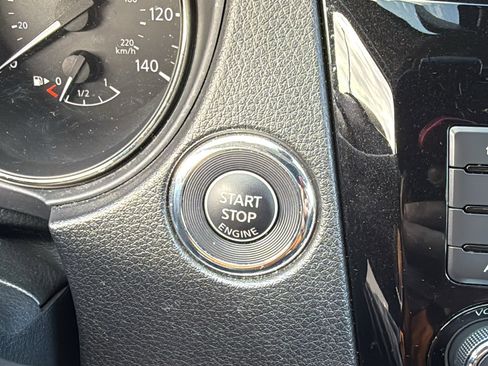 Certified 2022 Nissan Rogue Sport SV w/ Technology Package image 12