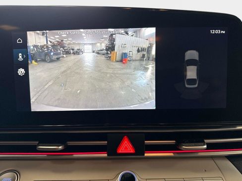 Used 2023 Hyundai Elantra Limited image 25