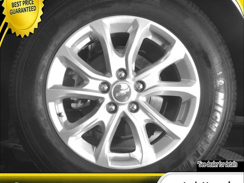 Certified 2019 Chevrolet Equinox LS w/ LS Convenience Package FWD image 23