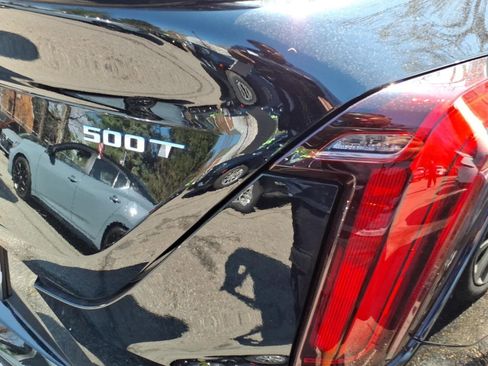 Used 2025 Cadillac CT4 Premium Luxury image 5