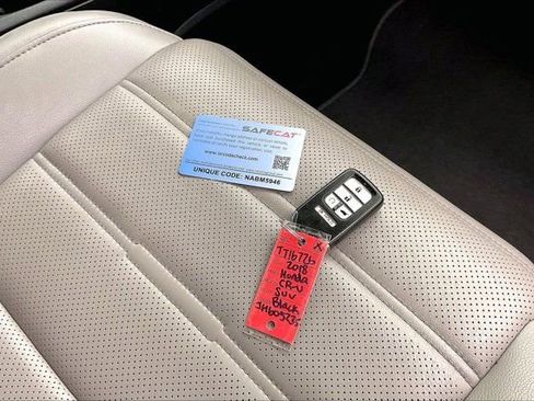 Used 2018 Honda CR-V Touring image 11