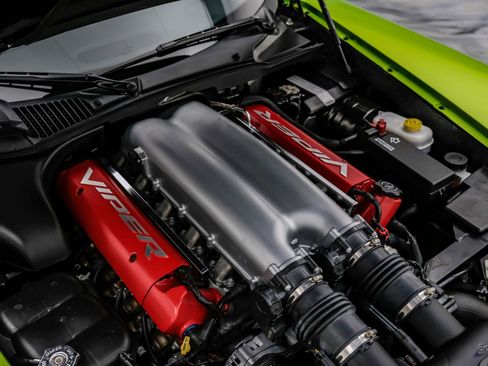 Used 2010 Dodge Viper ACR RWD image 96