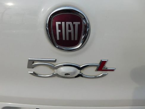 Used 2014 FIAT 500L Lounge image 10