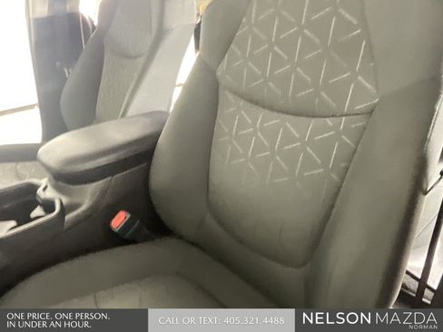 Used 2021 Toyota RAV4 XLE image 24