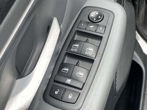 Used 2021 RAM 1500 Big Horn RWD image 15