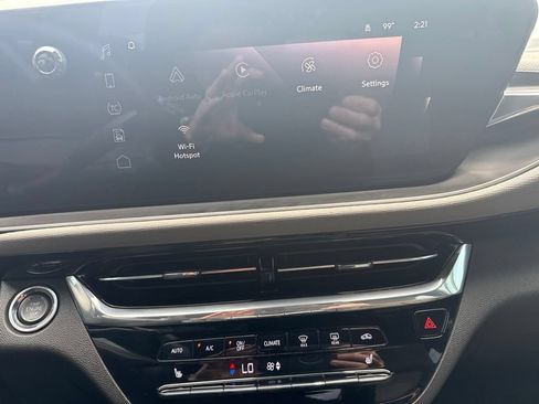 Used 2025 Buick Envista Avenir FWD image 4