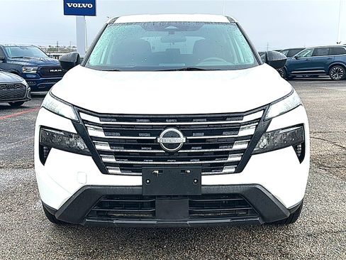 Used 2024 Nissan Rogue S image 11