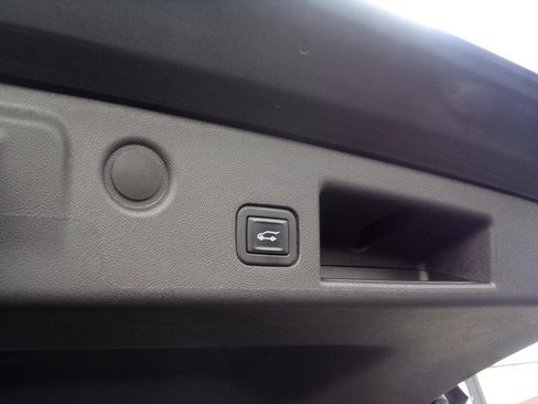 Used 2022 Chevrolet Equinox LT image 23