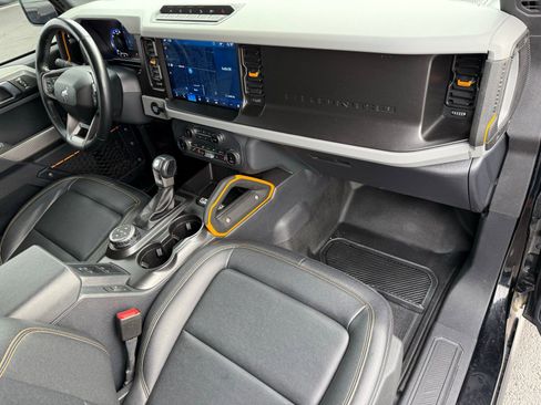 Certified 2022 Ford Bronco Badlands image 15