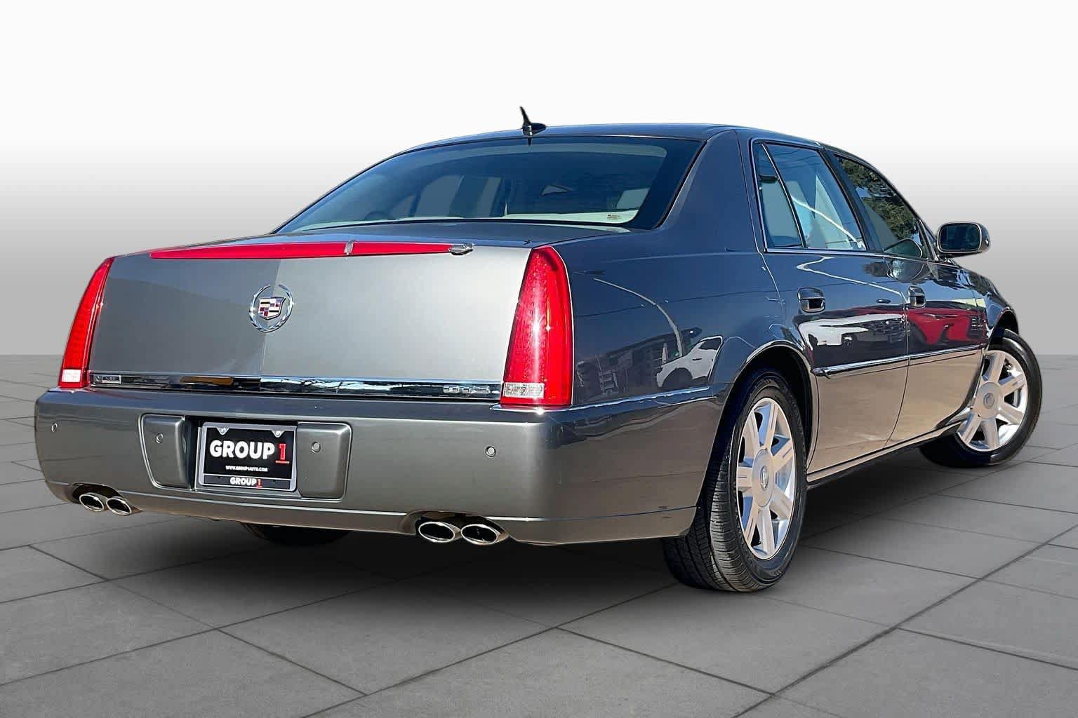 Used 2007 Cadillac DTS Luxury I FWD image 12
