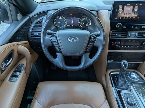 Used 2024 INFINITI QX80 Sensory image 16