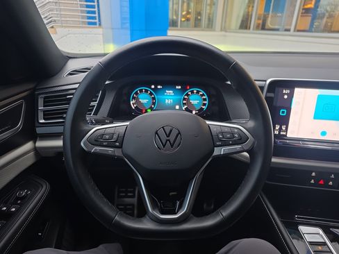 Used 2024 Volkswagen Atlas Cross Sport SEL Premium R-Line image 17