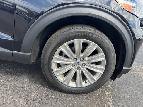 Used 2024 Ford Explorer Limited w/ Limited Technology Package AWD/4WD image 12
