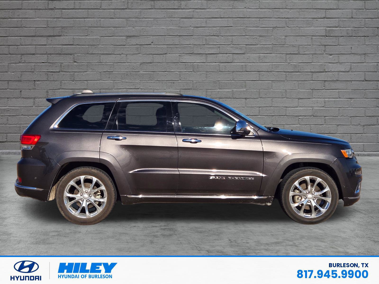 Used 2021 Jeep Grand Cherokee Summit AWD/4WD image 3