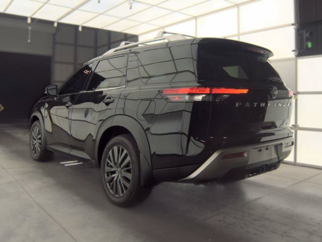 Certified 2025 Nissan Pathfinder SL w/ SL Premium Package AWD/4WD image 8