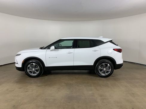 Used 2025 Chevrolet Blazer LT image 16