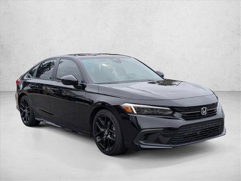 Used 2024 Honda Civic Sport image 3