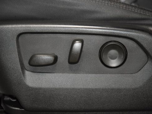 Used 2024 Chevrolet Silverado 3500 High Country w/ Technology Package image 43