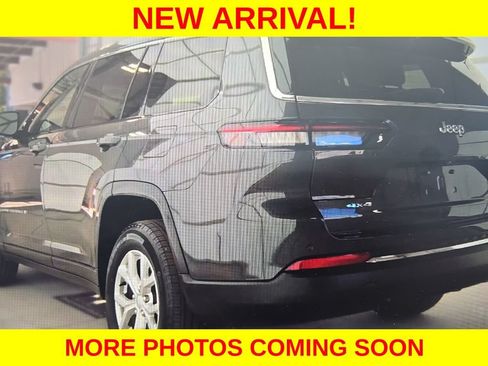 Used 2023 Jeep Grand Cherokee L Limited w/ Luxury Tech Group II AWD/4WD image 5