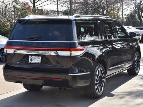 Used 2023 Lincoln Navigator L Black Label image 8