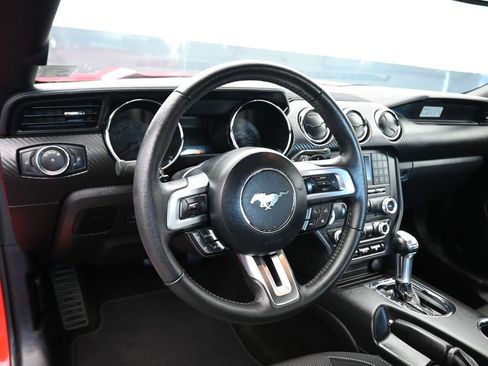 Used 2017 Ford Mustang Coupe image 13