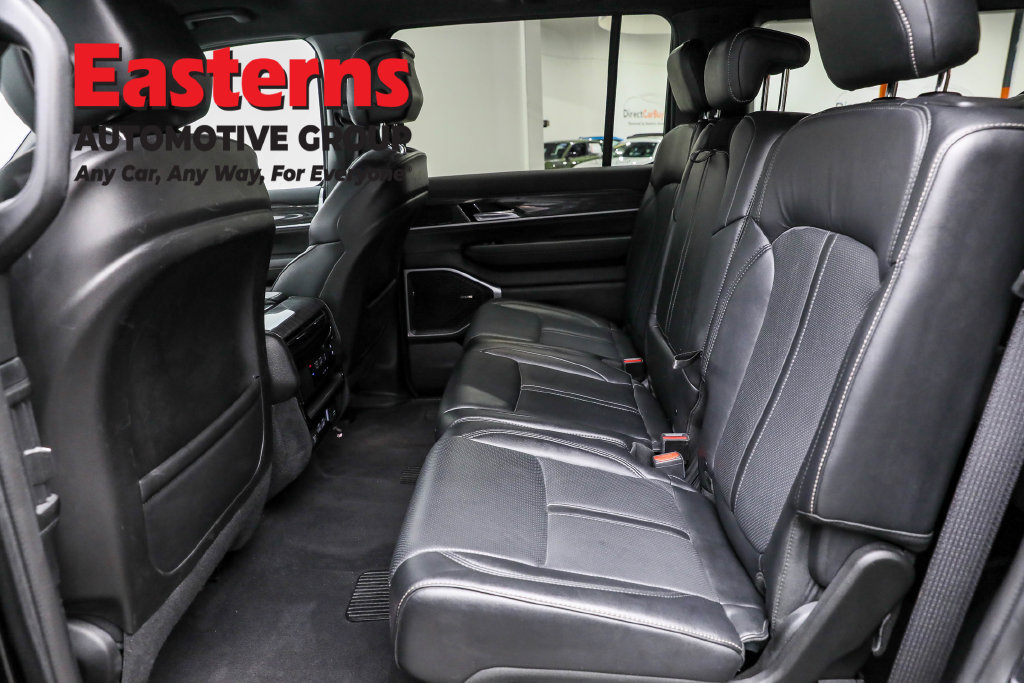 Used 2022 Jeep Wagoneer Series II AWD/4WD image 22