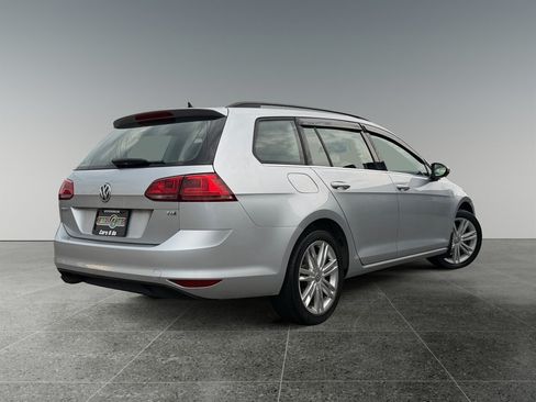 Used 2015 Volkswagen Golf TDI SE FWD image 6