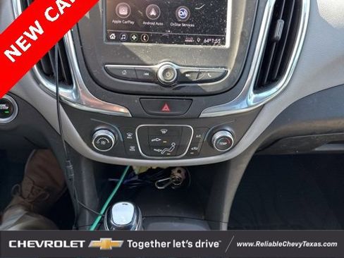 Used 2020 Chevrolet Equinox LT image 14