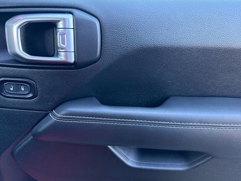 Used 2023 Jeep Wrangler Sahara w/ Cold Weather Group image 19