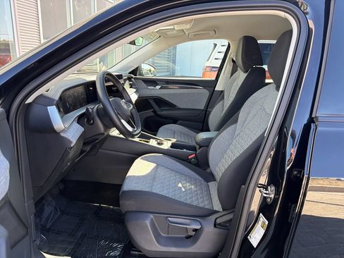 Certified 2025 Volkswagen Tiguan S AWD/4WD image 11
