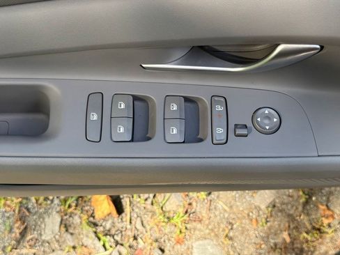 Certified 2026 Hyundai Elantra Sport FWD image 17