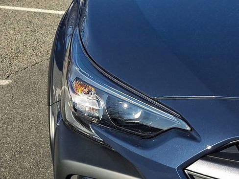 Used 2025 Subaru Outback Premium w/ Popular Package #1 image 9