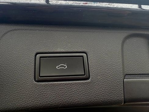 Used 2019 Volkswagen Atlas SE w/ Panoramic Sunroof Package image 25